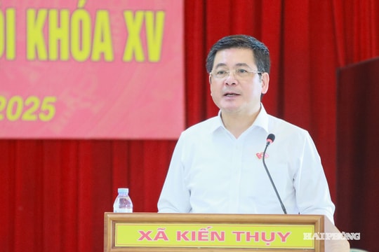 Cử tri các phường, xã kiến nghị nhiều vấn đề liên quan đến thực hiện chính quyền địa phương 2 cấp