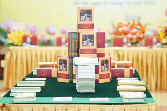 Ra mắt các tác phẩm mới xuất bản của Giáo sư, Tiến sĩ Đinh Xuân Dũng và các cộng sự