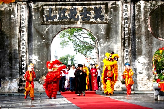 Trải nghiệm lễ hội đầu tiên tại di sản văn hóa thế giới của Hải Phòng