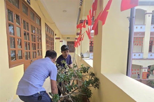 Các trường ở Hải Phòng được tự quyết việc cho học sinh nghỉ học do bão Matmo