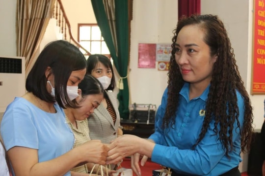 Chăm lo toàn diện nữ công nhân, lao động Hải Phòng sau hợp nhất