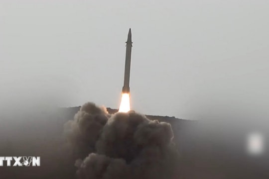 Israel đánh chặn tên lửa do lực lượng Houthi phóng từ Yemen