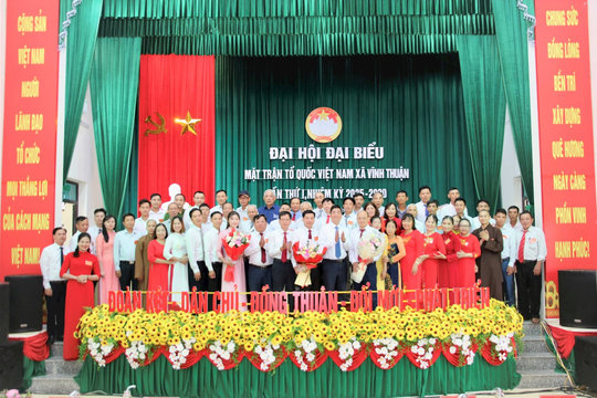 MTTQ Việt Nam xã Vĩnh Thuận vận động hơn 800 hộ dân hiến hơn 8500 m2 đất
