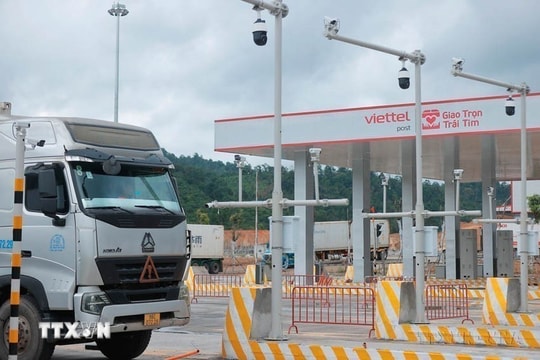 Thực hiện '5 đẩy mạnh' để phát triển logistics theo hướng xanh, số và bền vững