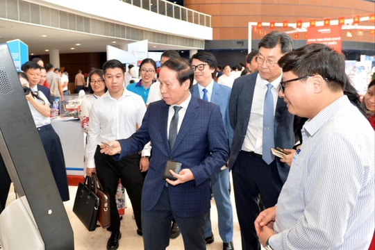 Khai mạc Techfest Haiphong 2025 'sáng tạo không giới hạn, Hải Phòng vươn mình ra biển lớn'