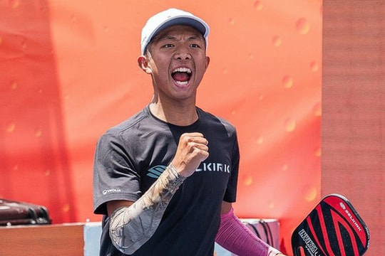 Thần đồng pickleball Quang Dương có hành động đầy ý nghĩa ủng hộ đồng bào lũ lụt