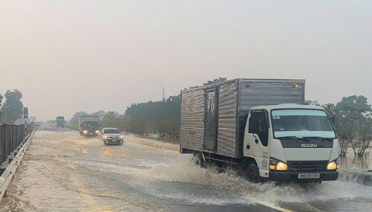 Cao tốc Thái Nguyên - Hà Nội ngập sâu, lưu ý lộ trình di chuyển