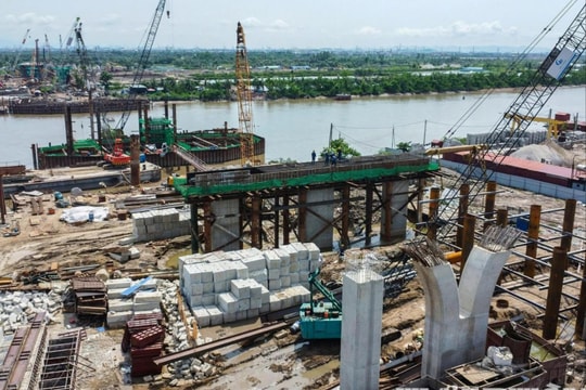 Thủ tướng Chính phủ yêu cầu khẩn trương rà soát, báo cáo kết quả hoạt động đầu tư 9 tháng năm 2025