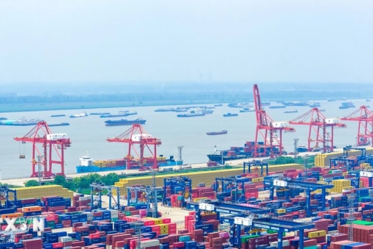 Trung Quốc áp dụng phí cảng đặc biệt đối với tàu thuyền Mỹ từ ngày 14/10
