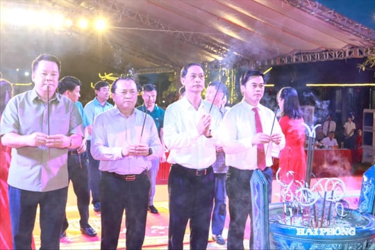 Dâng hương tưởng niệm 484 năm ngày mất Thái Tổ Mạc Đăng Dung