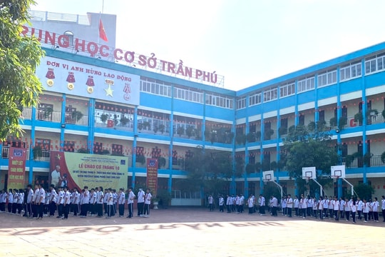Sớm tháo gỡ khó khăn về cơ sở vật chất trường học