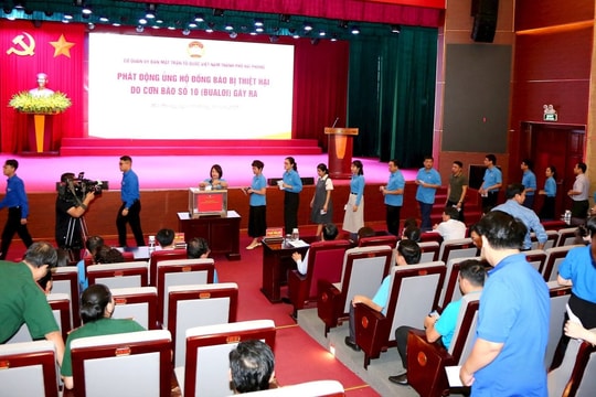 Hơn 907 tỷ đồng đăng ký ủng hộ đồng bào gặp thiên tai, bão lũ