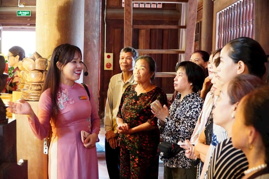 First 220 visitors experience new tour at Con Son – Kiep Bac