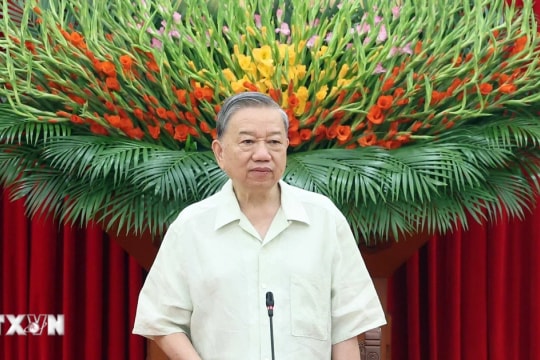 'Phải lấy tháo gỡ điểm nghẽn thể chế làm nhiệm vụ đột phá hàng đầu'