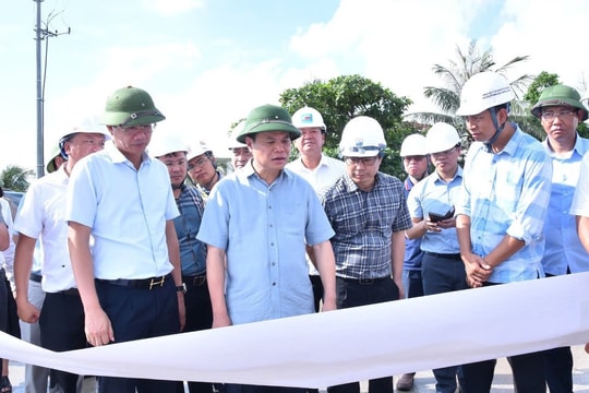 Thi đua yêu nước - xung lực thúc đẩy Hải Phòng vươn tầm phát triển mới