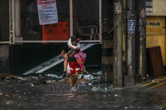Bão Fengshen gây thương vong, hàng chục nghìn người dân Philippines phải sơ tán