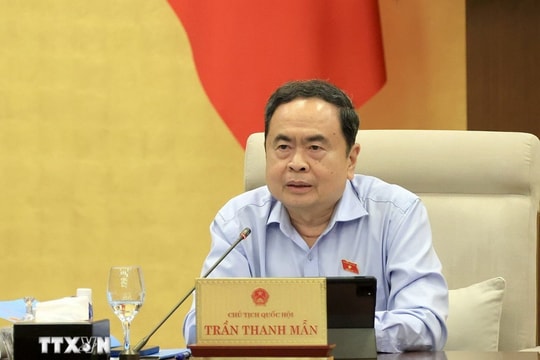 Chung sức hoàn thành tốt trọng trách trong kỳ họp lịch sử