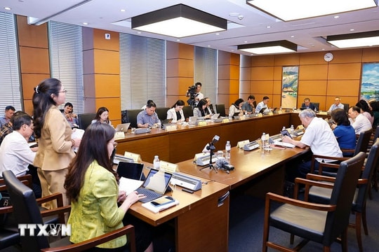Họp Quốc hội: Quyết liệt khơi thông điểm nghẽn, giải ngân vốn đầu tư công