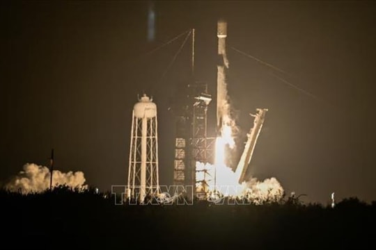 NASA cảnh báo 'gạch tên' SpaceX khỏi cuộc đua Mặt Trăng