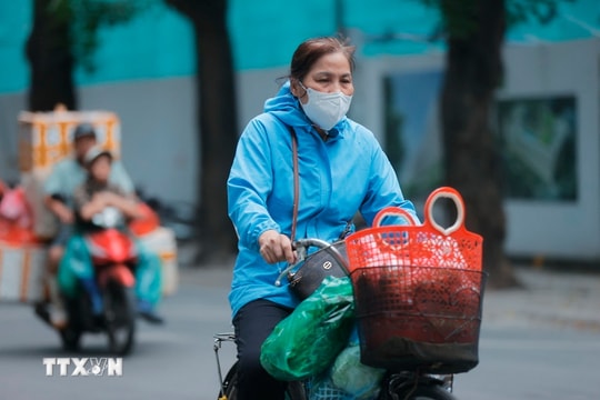 Tình hình không khí sáng 21/10: Hà Nội và thành phố Hồ Chí Minh ở mức trung bình