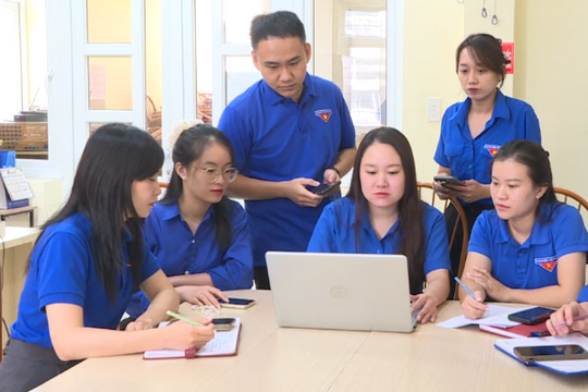 Phát huy sức trẻ trong phong trào 'Bình dân học vụ số'