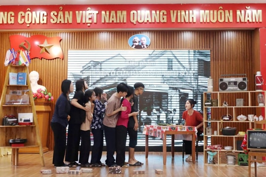 Đổi mới dạy học Lịch sử qua chuyên đề 'Công cuộc đổi mới đất nước'