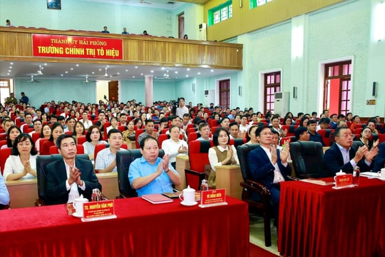 Bế giảng Lớp bồi dưỡng nghiệp vụ chuyên sâu về công tác kiểm tra, giám sát năm 2025