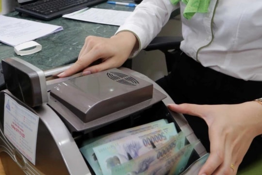 Ngày 24/10, hàng loạt ngân hàng tăng mạnh lãi suất