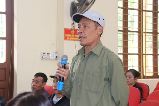 Chủ tịch UBND xã Lai Khê đối thoại với người dân thôn Giữa