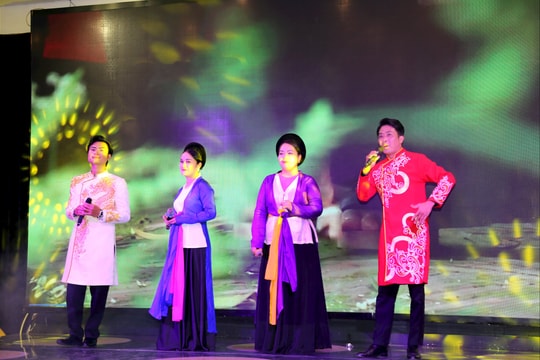Sáng đèn nghệ thuật biểu diễn - điều 'khác lạ' ở Hải Phòng