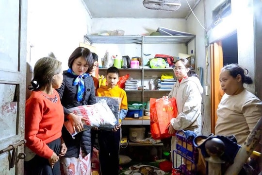 Trường THCS Đông Hải đồng hành cùng học sinh khó khăn