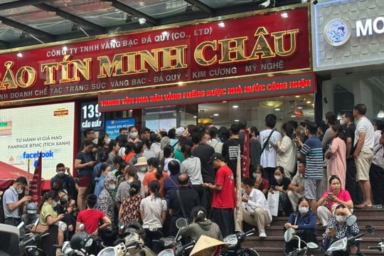 Giá vàng hôm nay 25/10 mới nhất: Cách biệt không nhỏ giữa trong nước và thế giới