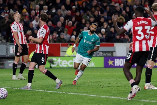 Liverpool tiếp tục trượt dốc