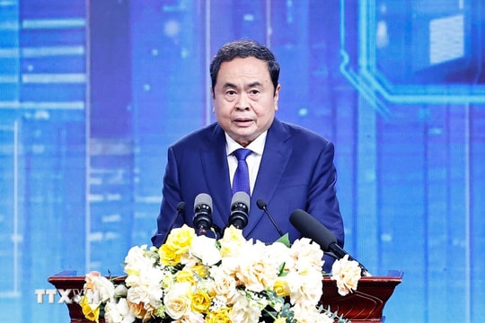 Chủ tịch Quốc hội Trần Thanh Mẫn dự Lễ trao Giải Nhân tài Đất Việt năm 2025