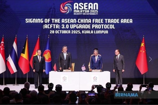 ASEAN, Trung Quốc ký kết Nghị định thư nâng cấp Hiệp định thương mại tự do