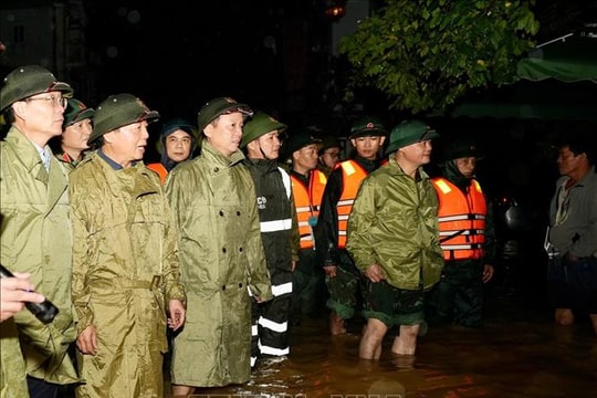 Phó thủ tướng Trần Hồng Hà kiểm tra và làm việc tại Huế về ứng phó mưa lũ
