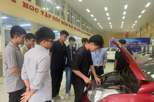 Loạt bài: Gỡ ‘nút thắt’ lao động để bứt phá - Bài cuối: Đột phá chính sách nhân lực