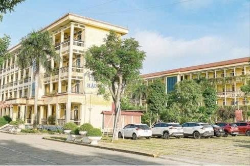Đồng bộ cơ sở vật chất hệ thống trường chuyên