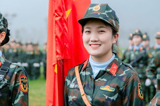'Bông hồng thép' của tuổi trẻ quân đội