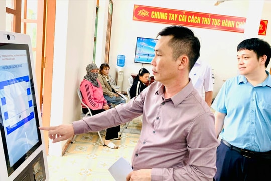 Các phường Thiên Hương, Lưu Kiếm cần tiếp tục thực hiện tốt cải cách hành chính