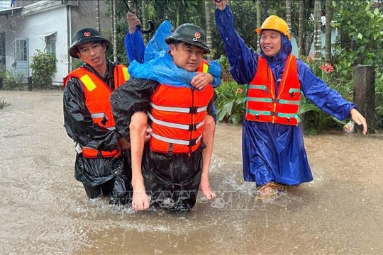 Quân đội điều động lực lượng cao nhất để tiếp cận tất cả khu vực bị chia cắt do ngập lụt