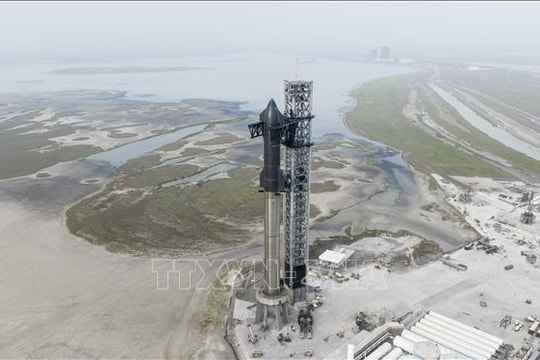 NASA gây sức ép để SpaceX bứt phá tiến độ chinh phục Mặt Trăng