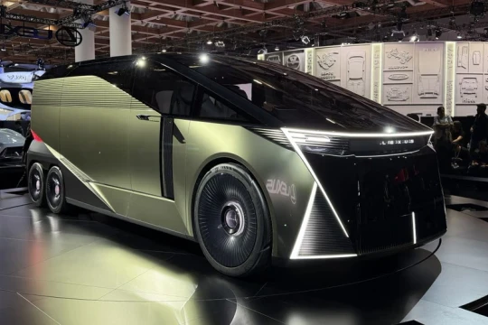 Lexus LS concept - minivan có 6 bánh