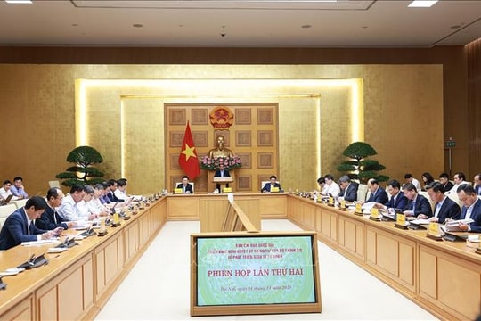 Khuyến khích đặt hàng, giao nhiệm vụ cho các doanh nghiệp tư nhân làm các dự án lớn