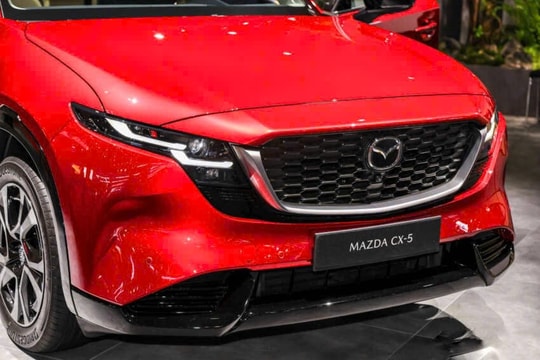 Mazda chính thức ra mắt logo và kiểu chữ mới