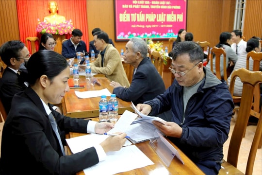 Sôi nổi ngày đầu tư vấn pháp luật miễn phí tại Hải Phòng