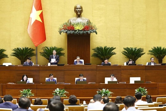 Quốc hội thảo luận dự thảo Văn kiện trình Đại hội đại biểu toàn quốc lần thứ XIV của Đảng
