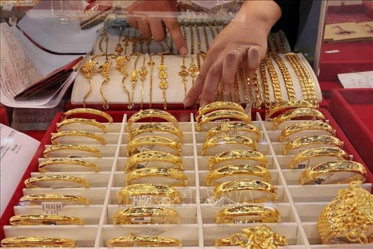 Giá vàng miếng giảm 800.000 đồng/lượng