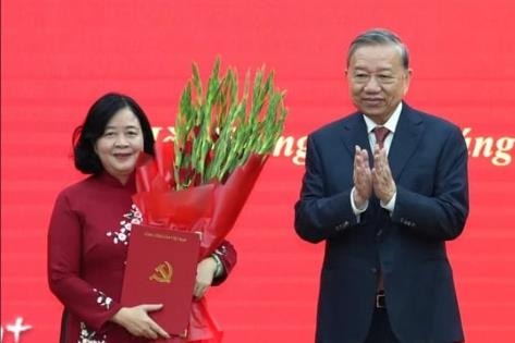 Bà Bùi Thị Minh Hoài giữ chức Bí thư Đảng ủy Mặt trận Tổ quốc, các đoàn thể Trung ương