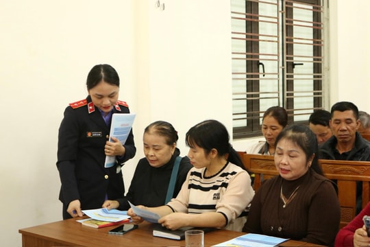 Tuyên truyền pháp luật về chống khai thác hải sản bất hợp pháp tại phường Nam Triệu